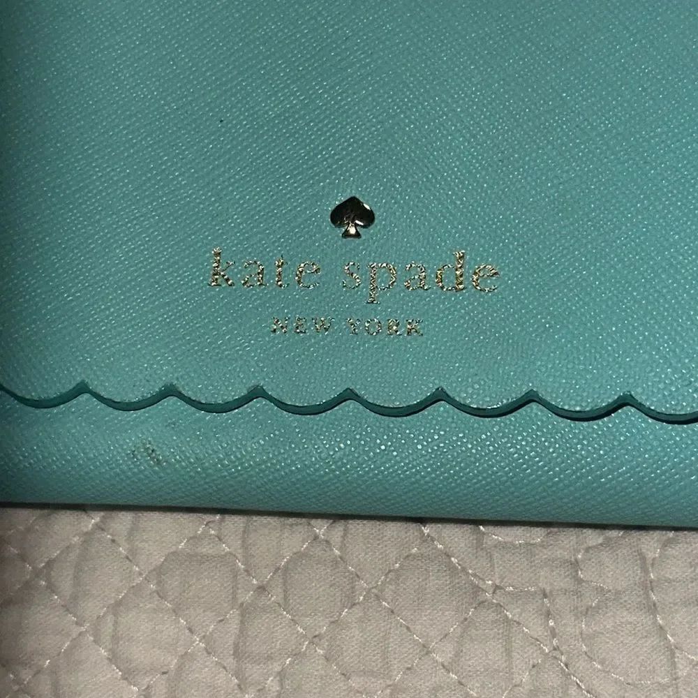 Kate Spade 'Cape Drive' Cindy Wallet - Picture 2 of 6